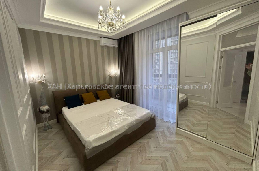 Продам квартиру, Профессорская ул. , 3 кім., 80 м², евроремонт 