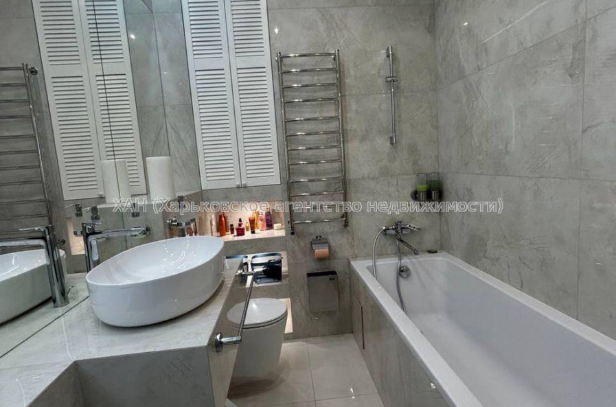 Продам квартиру, Профессорская ул. , 3 кім., 80 м², евроремонт 