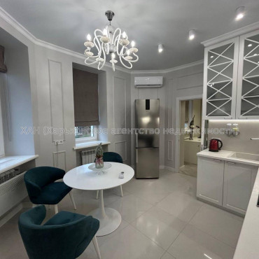 Продам квартиру, Профессорская ул. , 3 кім., 80 м², евроремонт 