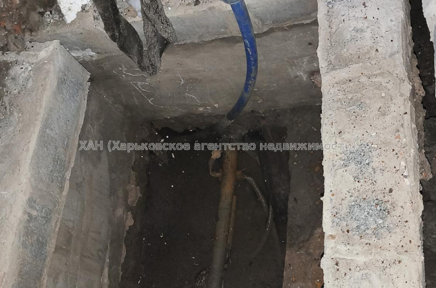 Продам дом, Сидоренковская ул. , 212.70 м², 6 сот., без ремонта 