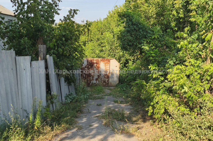 Продам дом, Сидоренковская ул. , 212.70 м², 6 сот., без ремонта 