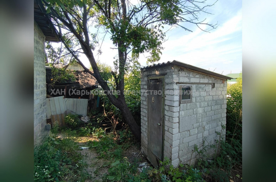 Продам дом, Сидоренковская ул. , 212.70 м², 6 сот., без ремонта 
