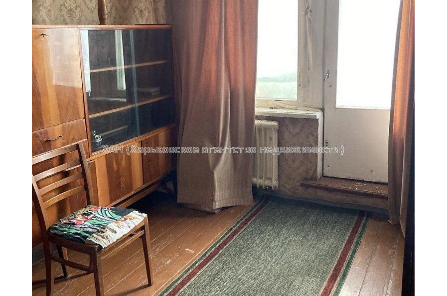 Продам квартиру, Михаила Комарова ул. , 2 кім., 47.90 м², косметический ремонт 