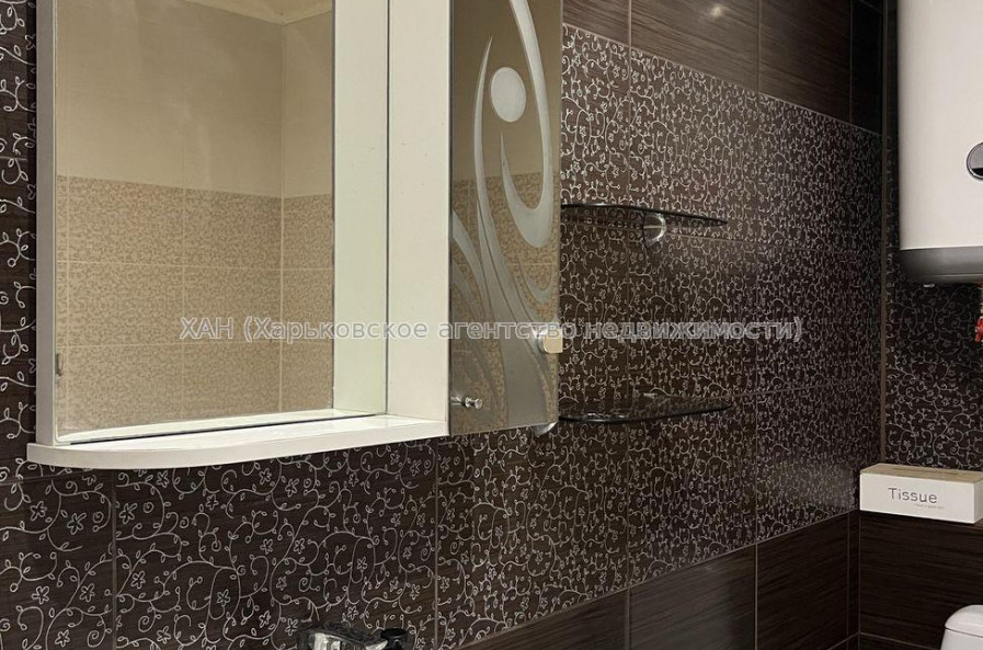 Продам квартиру, Александровский просп. , 3  ком., 67.90 м², авторский дизайн 