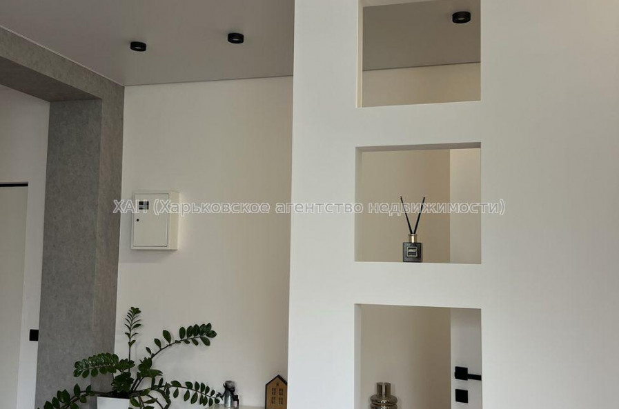 Продам квартиру, Александровский просп. , 3  ком., 67.90 м², авторский дизайн 