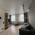 Продам квартиру, Александровский просп. , 3  ком., 67.90 м², авторский дизайн 