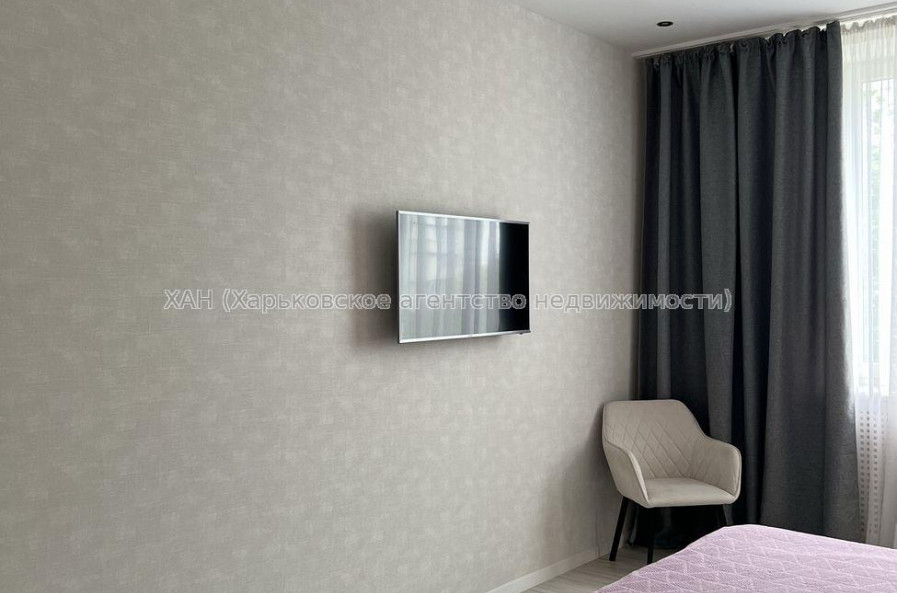 Продам квартиру, Александровский просп. , 3  ком., 67.90 м², авторский дизайн 