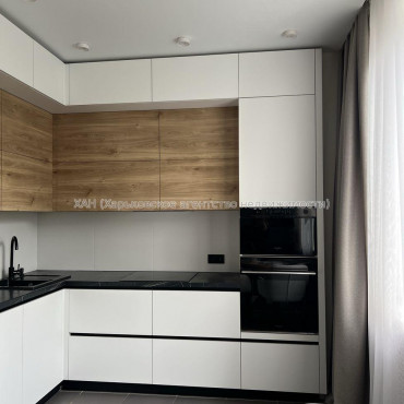 Продам квартиру, Александровский просп. , 3  ком., 67.90 м², авторский дизайн 