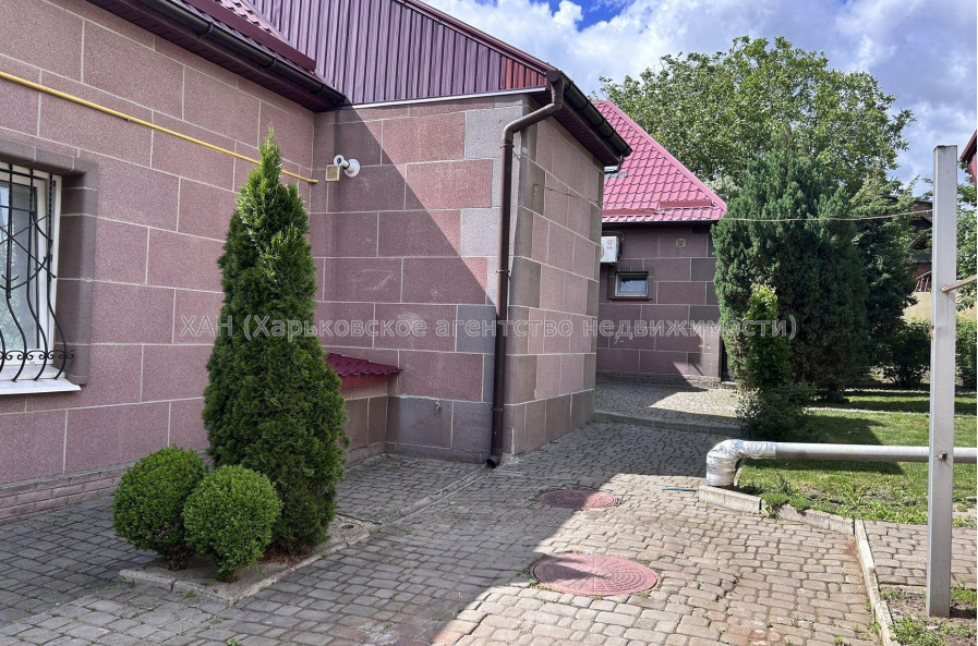 Продам будинок, 200 м², 5.50 соток, евроремонт 