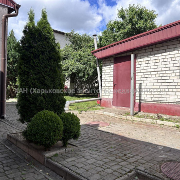 Продам будинок, 200 м², 5.50 соток, евроремонт 