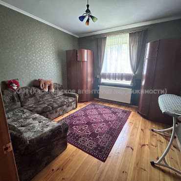 Продам будинок, 200 м², 5.50 соток, евроремонт 