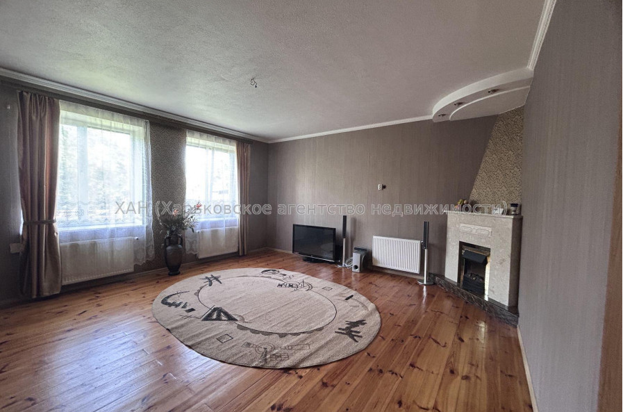 Продам будинок, 200 м², 5.50 соток, евроремонт 