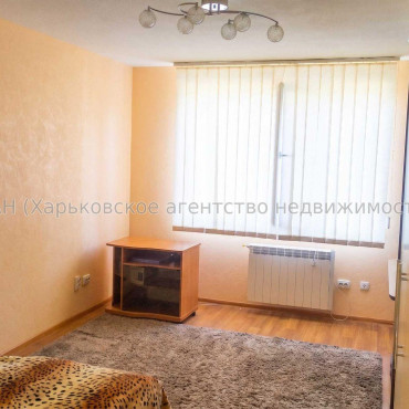 Продам квартиру, 1  ком., 32.90 м², косметический ремонт 