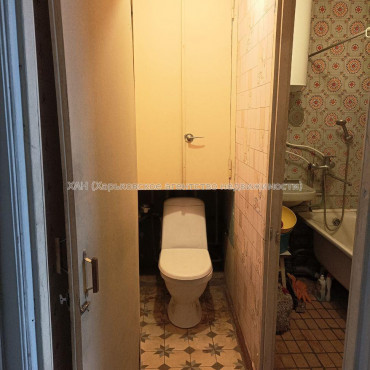 Продам квартиру, Жуковского просп. , 2 кім., 46 м², советский ремонт 