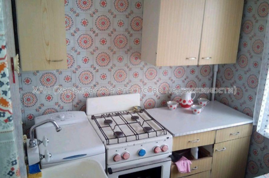 Продам квартиру, Жуковского просп. , 2 кім., 46 м², советский ремонт 
