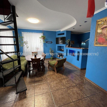 Продам дом, Минина ул. , 196 м², 6 сот., капитальный ремонт 