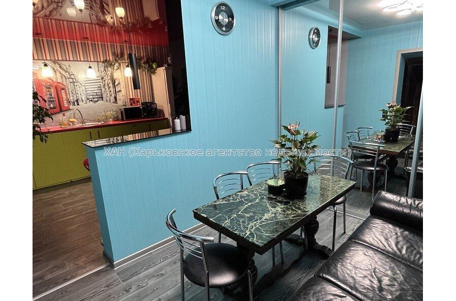 Продам дом, Минина ул. , 196 м², 6 сот., капитальный ремонт 