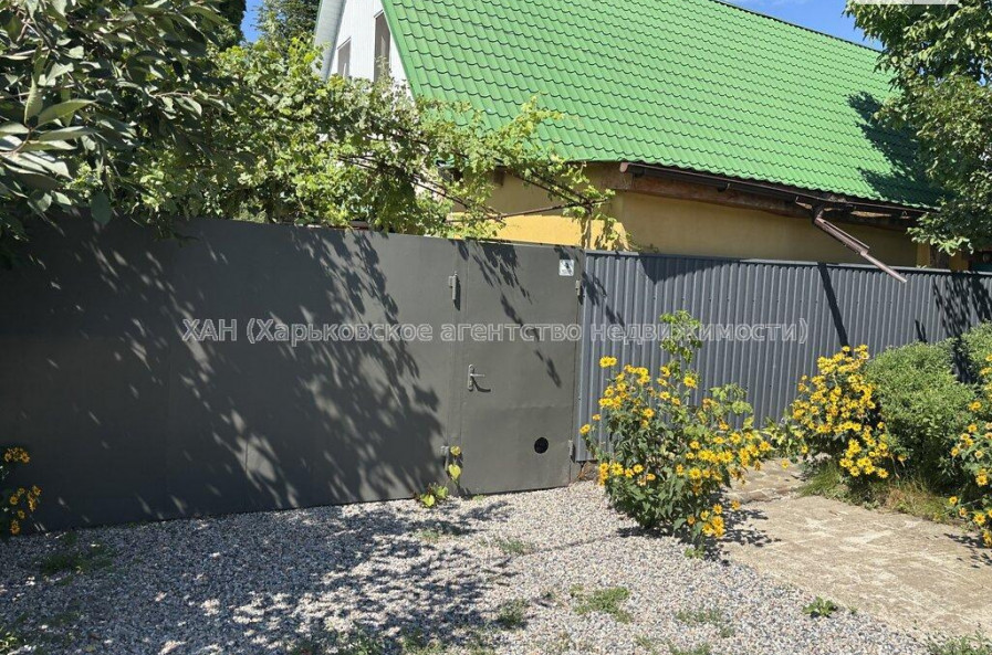 Продам дом, Минина ул. , 196 м², 6 сот., капитальный ремонт 
