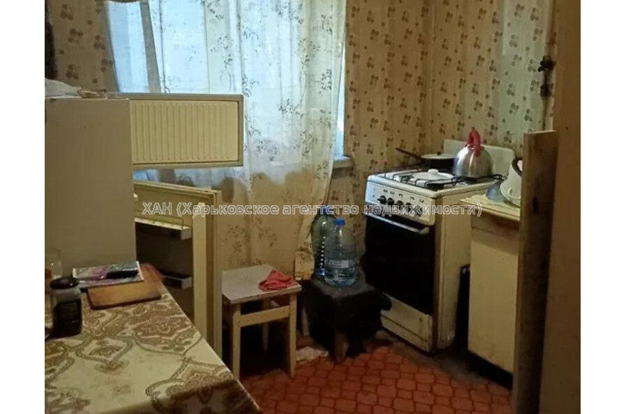 Продам квартиру, Харьковских Дивизий ул. , 1  ком., 30 м², без ремонта 