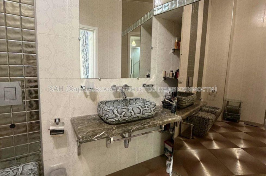 Продам квартиру, Данилевского ул. , 3 кім., 120 м², авторский дизайн 