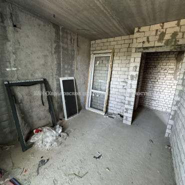 Продам квартиру, Шевченко ул. , 1 кім., 43.70 м², без внутренних работ 