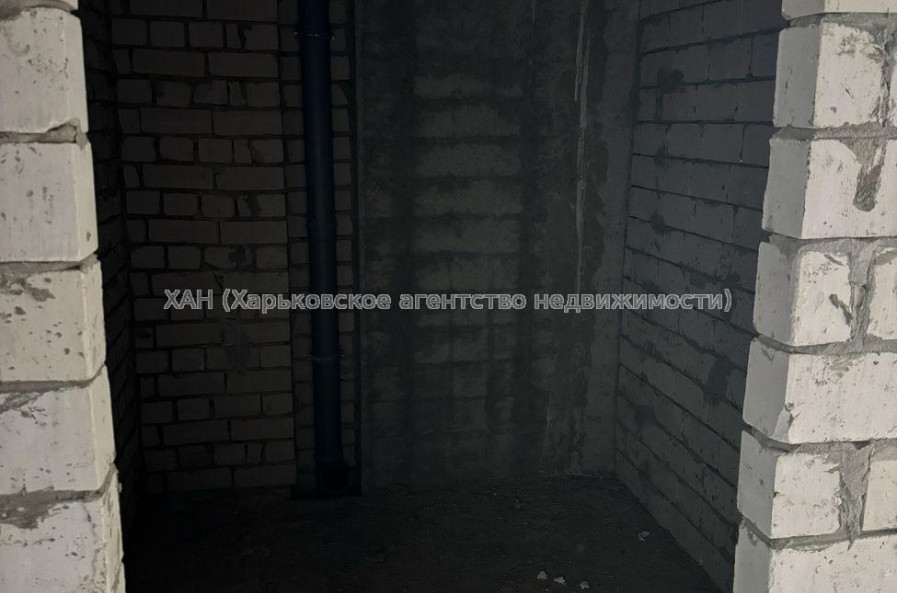 Продам квартиру, Шевченко ул. , 1 кім., 43.70 м², без внутренних работ 