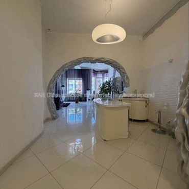 Сдам квартиру, Данилевского ул. , 3  ком., 120 м², авторский дизайн 