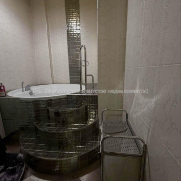Сдам квартиру, Данилевского ул. , 3  ком., 120 м², авторский дизайн 