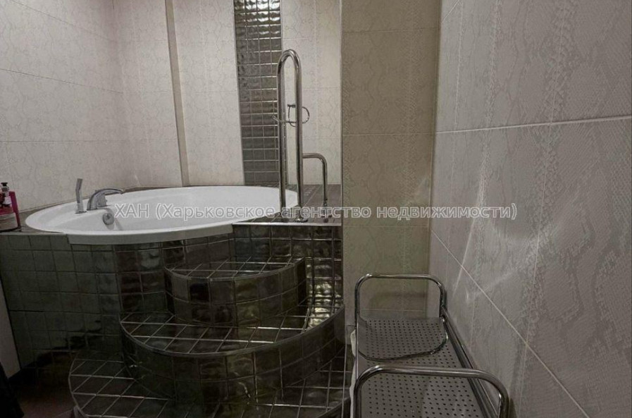 Сдам квартиру, Данилевского ул. , 3  ком., 120 м², авторский дизайн 