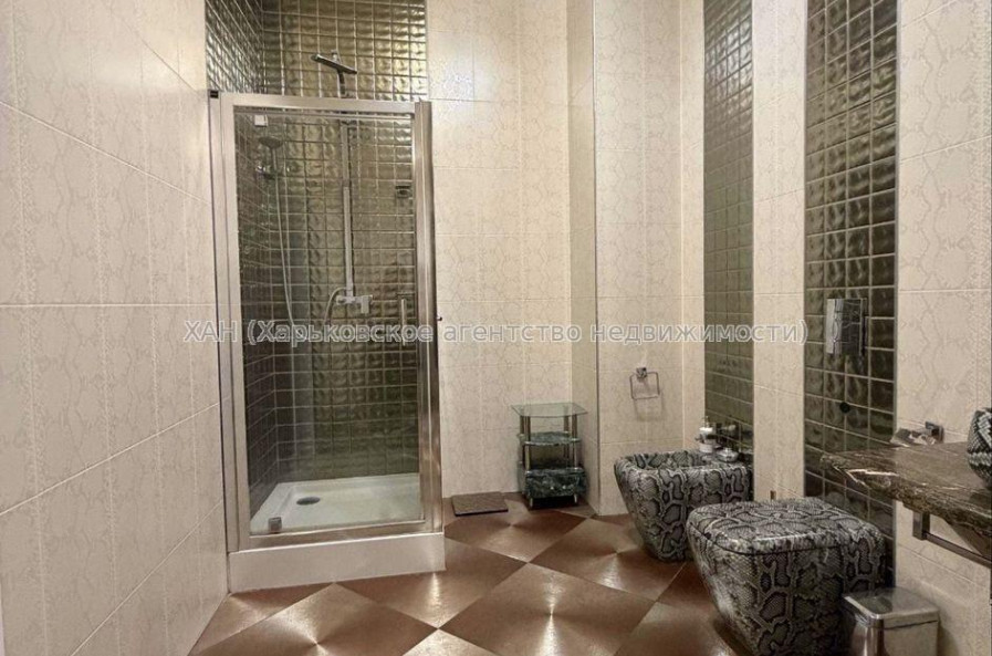 Сдам квартиру, Данилевского ул. , 3  ком., 120 м², авторский дизайн 