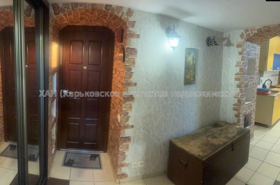 Продам квартиру, Москалёвская ул. , 1 кім., 40 м², косметический ремонт 