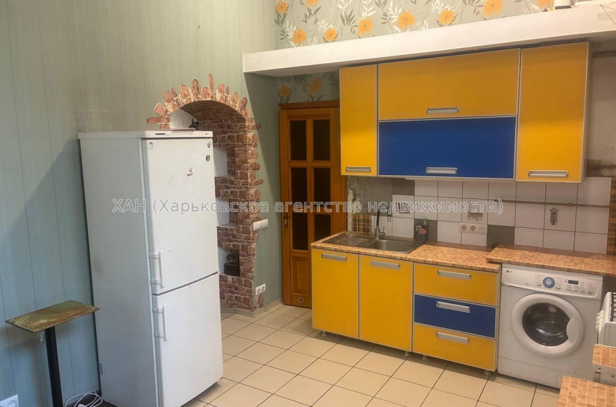 Продам квартиру, Москалёвская ул. , 1 кім., 40 м², косметический ремонт 