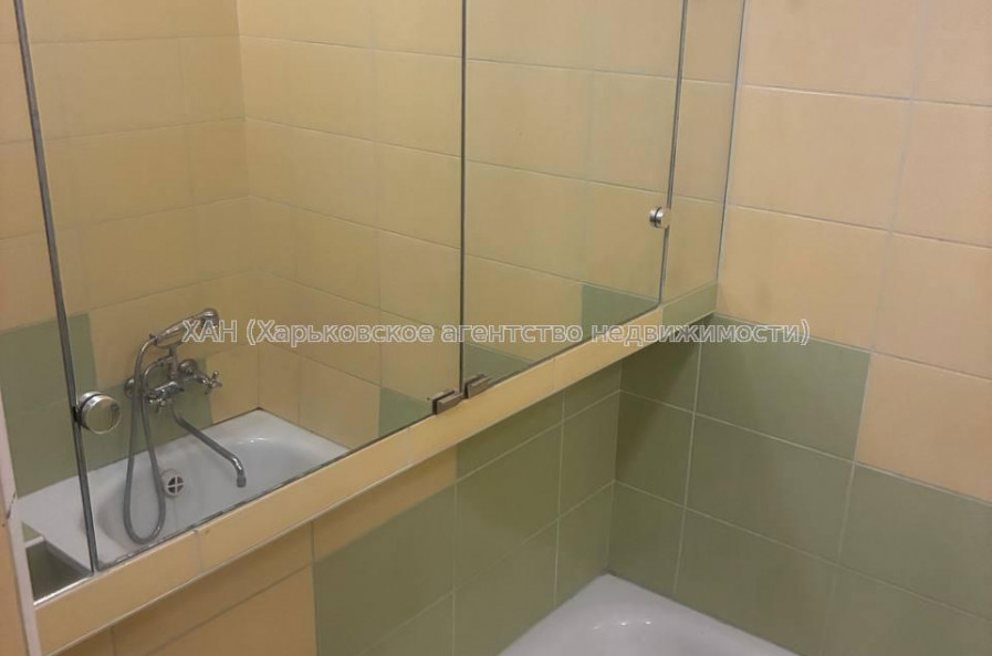 Продам квартиру, Москалёвская ул. , 1 кім., 40 м², косметический ремонт 