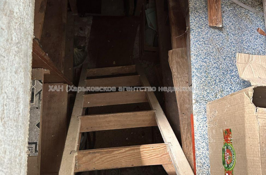 Продам квартиру, Валентиновская ул. , 3 кім., 62.90 м², советский ремонт 