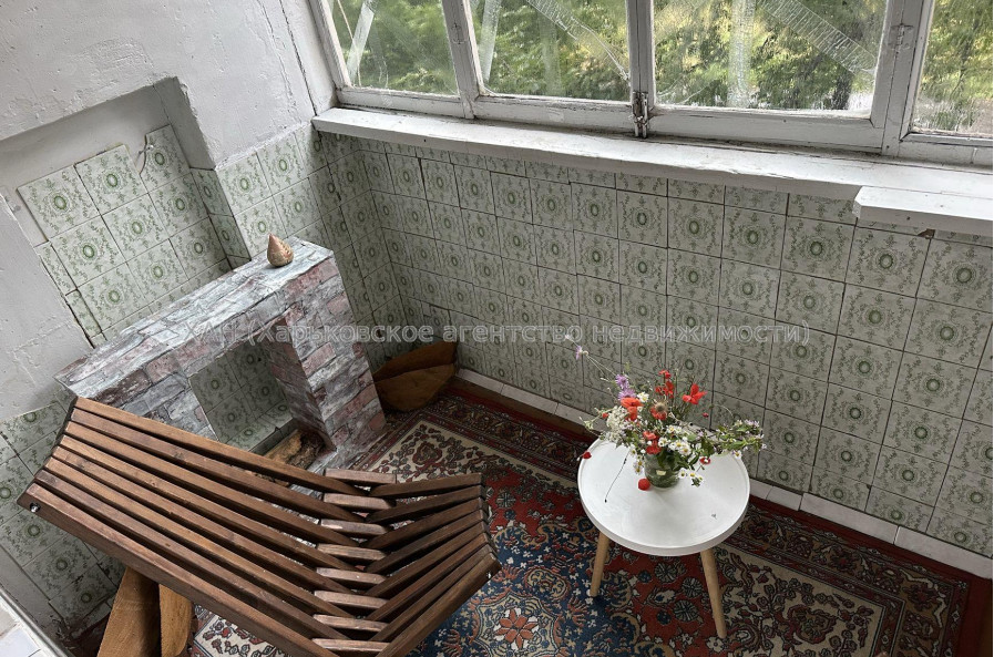 Продам квартиру, Валентиновская ул. , 3 кім., 62.90 м², советский ремонт 