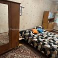 Продам квартиру, Валентиновская ул. , 3 кім., 62.90 м², советский ремонт 