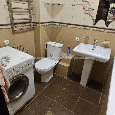 Продам квартиру, Юбилейный просп. , 1 кім., 45 м², евроремонт 
