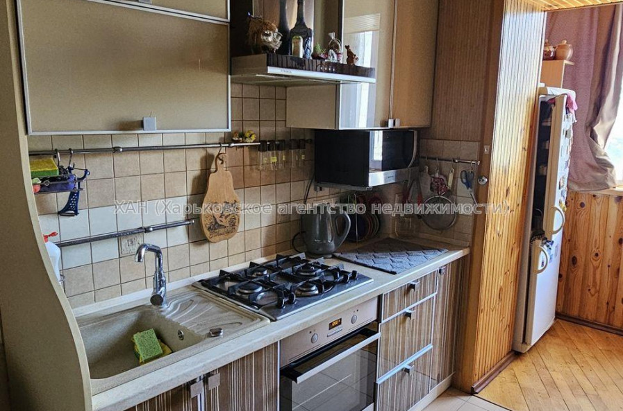 Продам квартиру, Юбилейный просп. , 1 кім., 45 м², евроремонт 