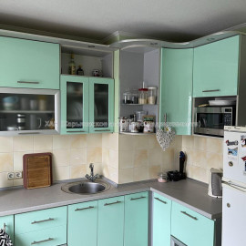 Продам квартиру, Пермская ул. , 3  ком., 75 м², капитальный ремонт