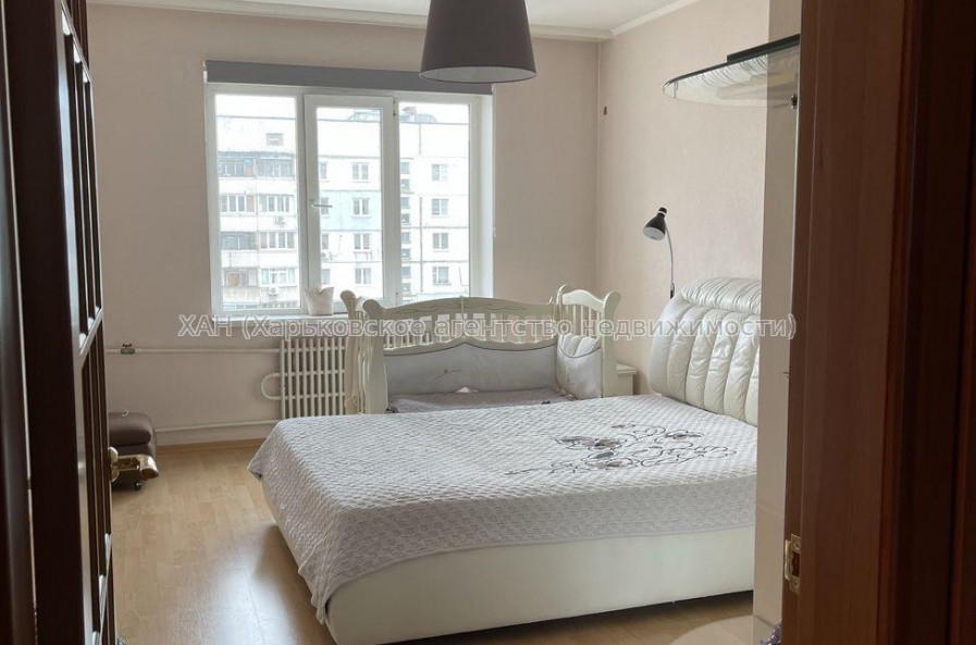 Продам квартиру, Пермская ул. , 3  ком., 75 м², капитальный ремонт 