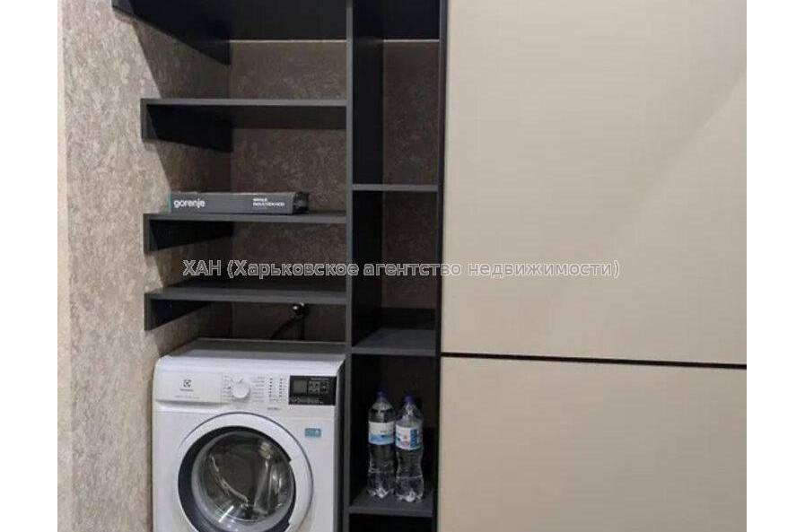 Продам квартиру, Драгоманова ул. , 1  ком., 25.10 м², авторский дизайн 