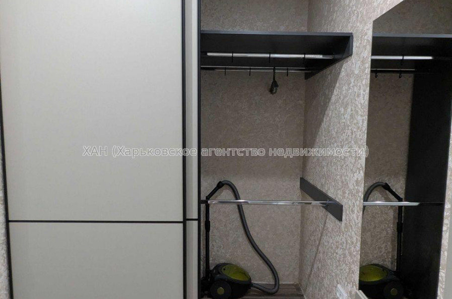 Продам квартиру, Драгоманова ул. , 1 кім., 25.10 м², авторский дизайн 