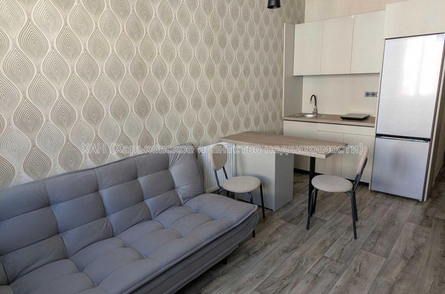 Продам квартиру, Драгоманова ул. , 1 кім., 25.10 м², авторский дизайн 