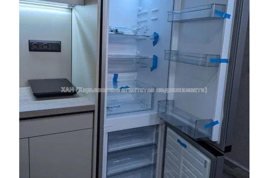 Продам квартиру, Драгоманова ул. , 1  ком., 25.10 м², авторский дизайн 
