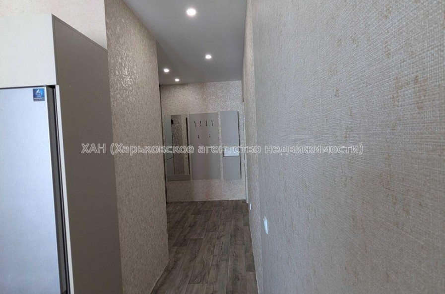 Продам квартиру, Драгоманова ул. , 1 кім., 25.10 м², авторский дизайн 