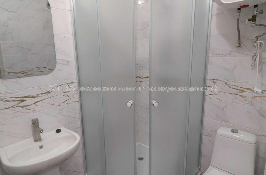 Продам квартиру, Драгоманова ул. , 1 кім., 25.10 м², авторский дизайн 