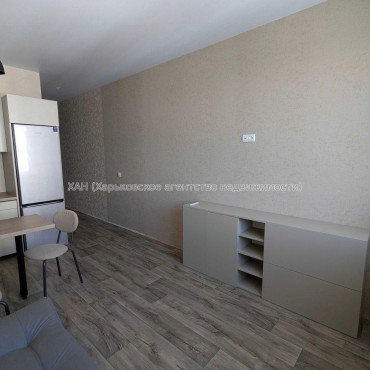 Продам квартиру, Драгоманова ул. , 1 кім., 25.10 м², авторский дизайн 