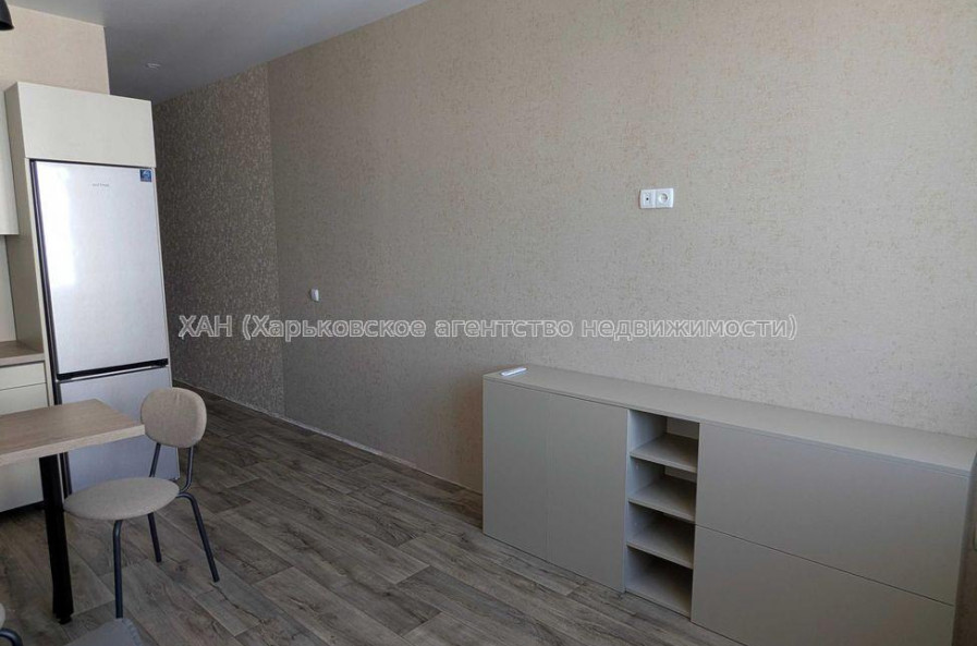 Продам квартиру, Драгоманова ул. , 1 кім., 25.10 м², авторский дизайн 