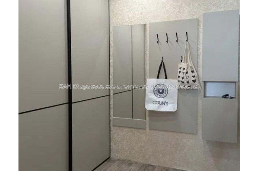 Продам квартиру, Драгоманова ул. , 1  ком., 25.10 м², авторский дизайн 