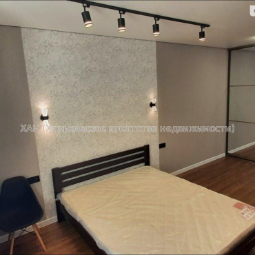 Продам квартиру, Заливная ул. , 1  ком., 46 м², капитальный ремонт 